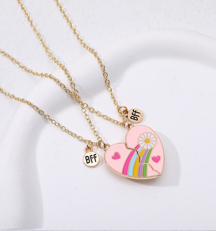 Cute 2 Besties Necklace Set